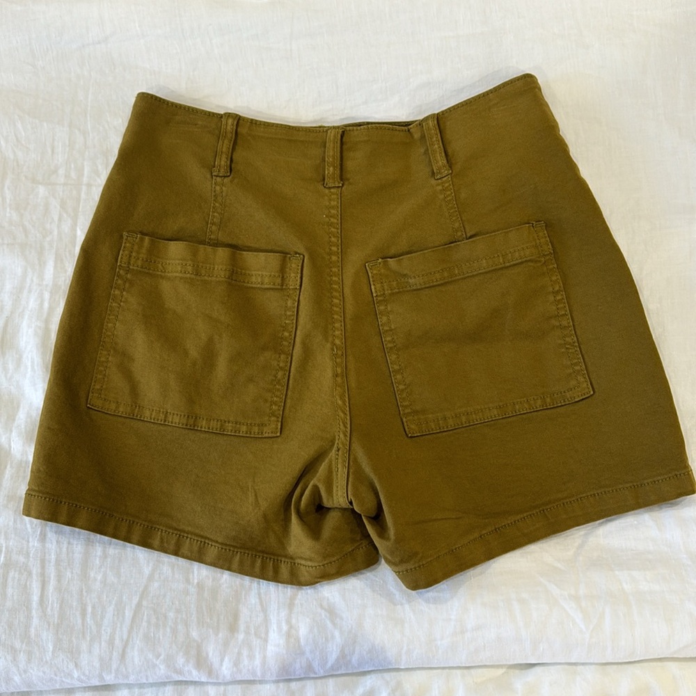 Universal Thread High Rise Shorts - Picture 2 of 3